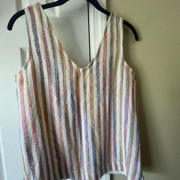 Lou & Grey Double V-neck Tank Top - Picture 5 of 5